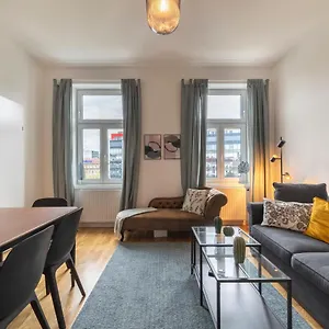 Josef's I Comfort I Metro Access Apartment Wien